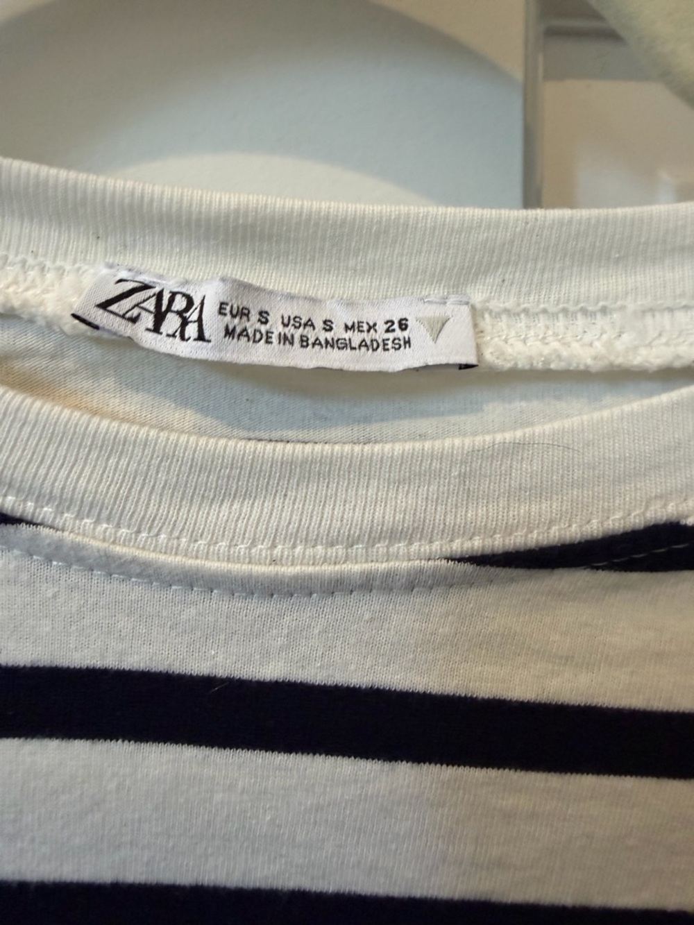 Zara White Navy Stripe Tee size small - Picture 2 of 3
